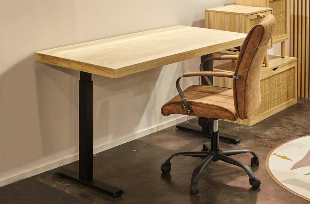 MESA ESCRITORIO MOTORIZADA