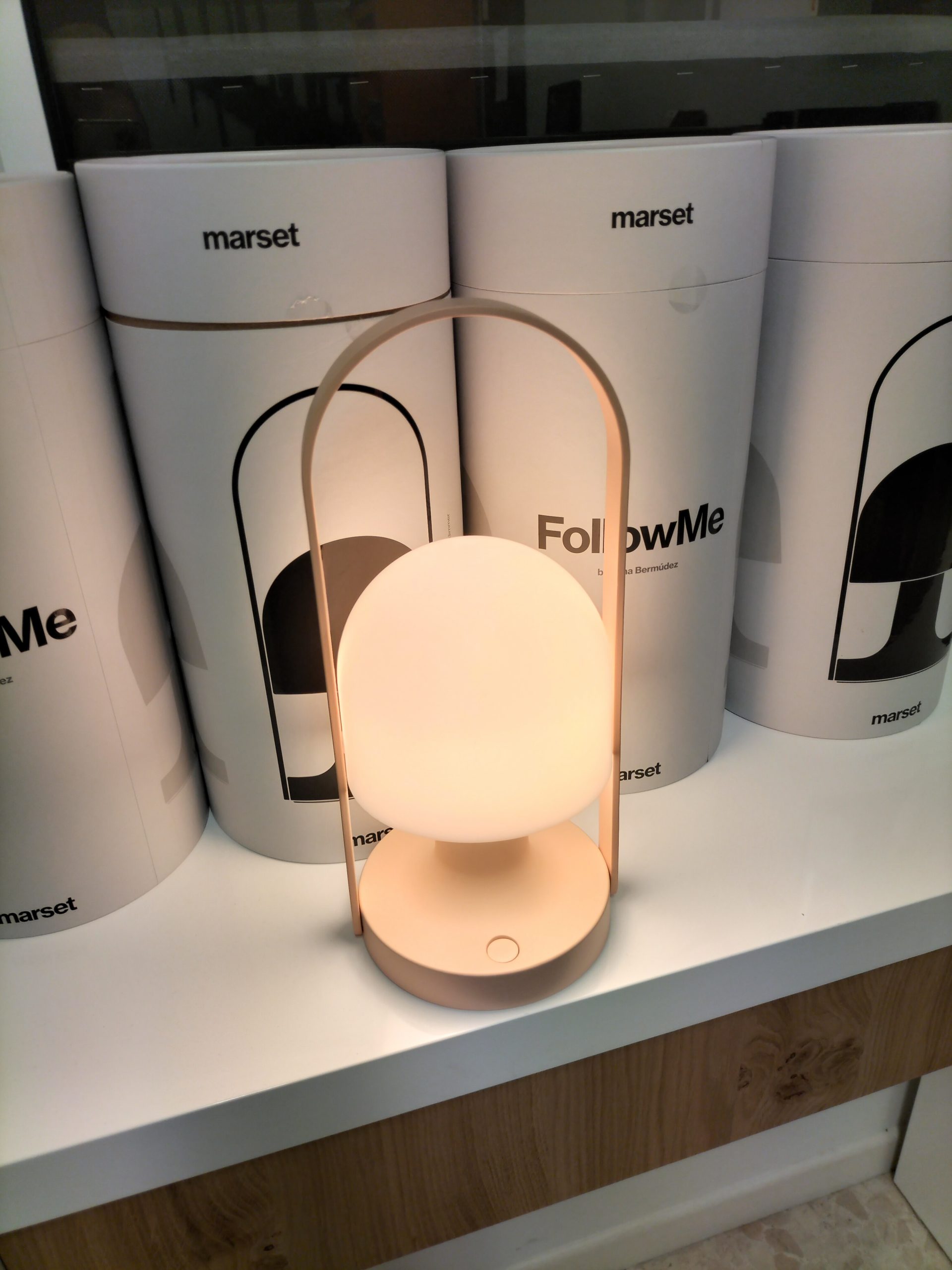 Lámpara FollowMe rosa