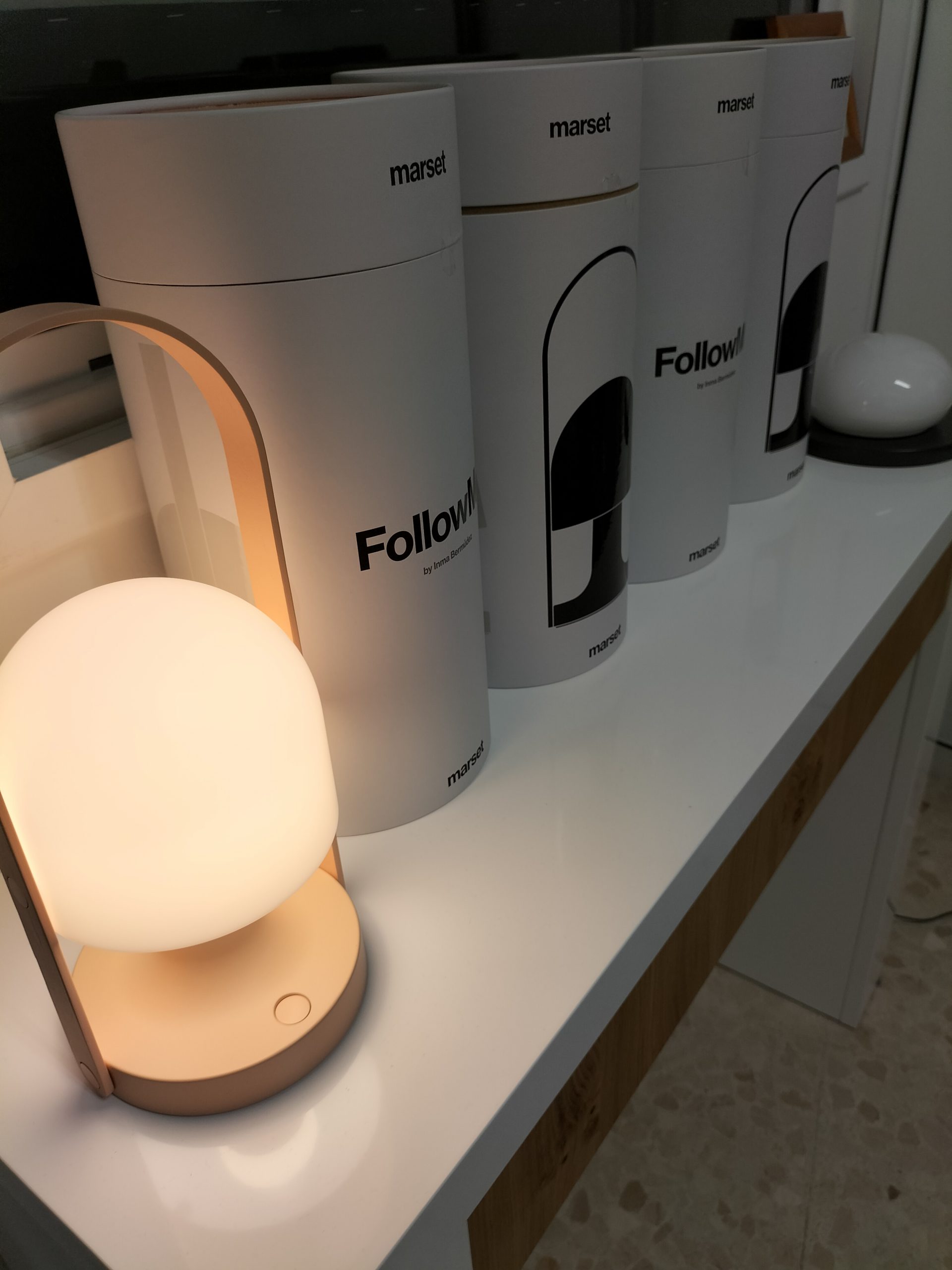 Lámpara FollowMe rosa - Imagen 5